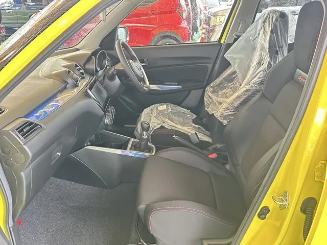 スイフト(スズキ)ファイナルエディション登録済未使用車 3