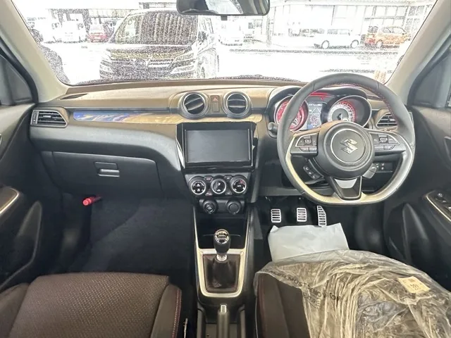 スイフト(スズキ)ファイナルエディション登録済未使用車 5