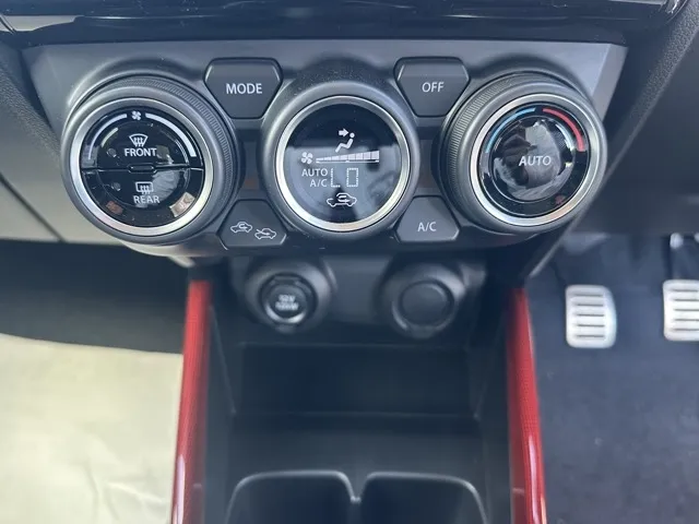 スイフト(スズキ)ベースグレード　セーフティサポート MT登録済未使用車 14