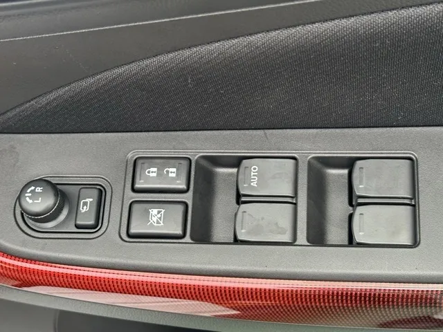 スイフト(スズキ)ベースグレード　セーフティサポート MT登録済未使用車 12