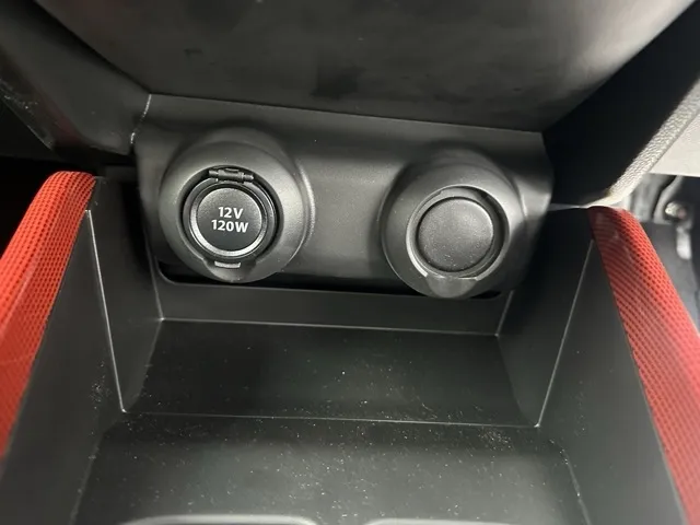 スイフト(スズキ)ベースグレード　セーフティサポート MT登録済未使用車 15