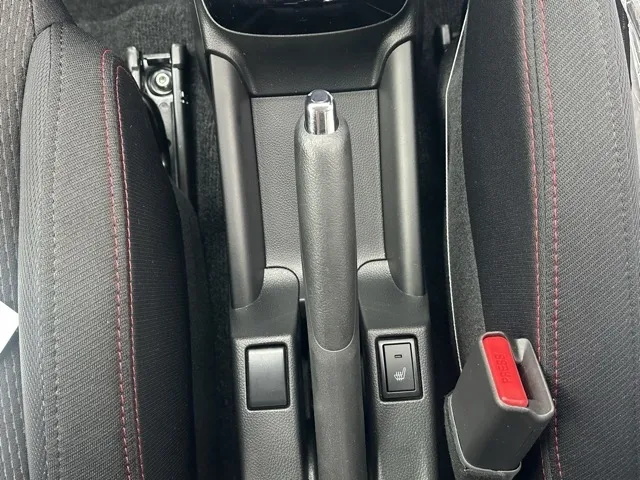 スイフト(スズキ)ベースグレード　セーフティサポート MT登録済未使用車 17