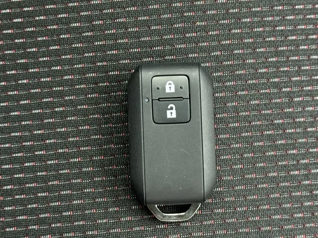 スイフト(スズキ)ベースグレード　セーフティサポート MT登録済未使用車 23