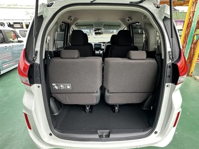 フリード(ホンダ)ハイブリッドG中古車 10