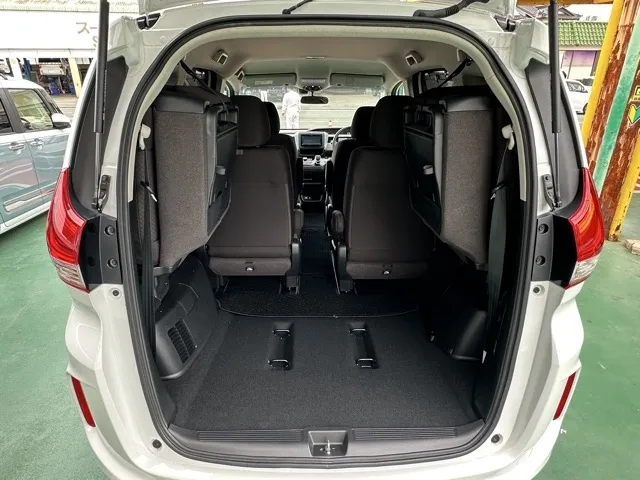 フリード(ホンダ)ハイブリッドG中古車 11