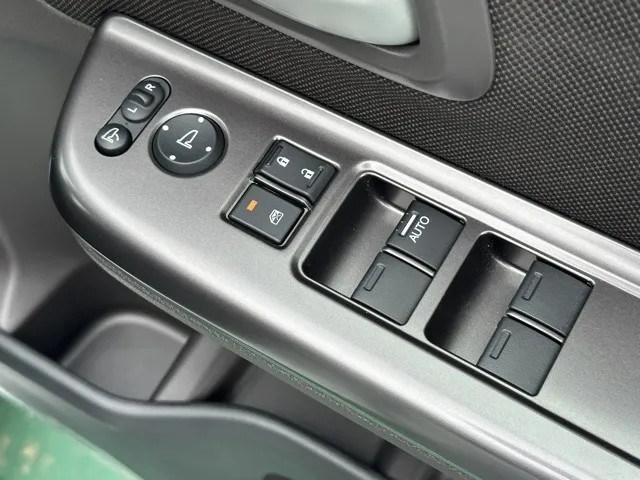 フリード(ホンダ)ハイブリッドG中古車 14