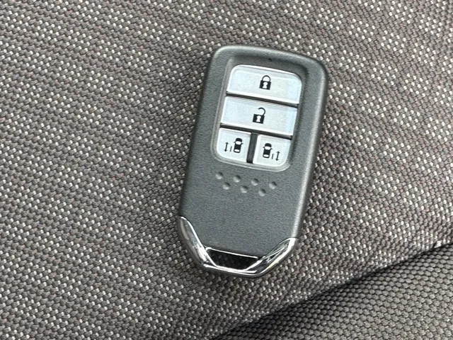 フリード(ホンダ)ハイブリッドG中古車 15