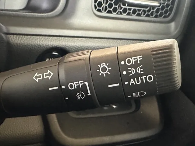 ステップワゴン(ホンダ)スパーダ 7人登録済未使用車 23