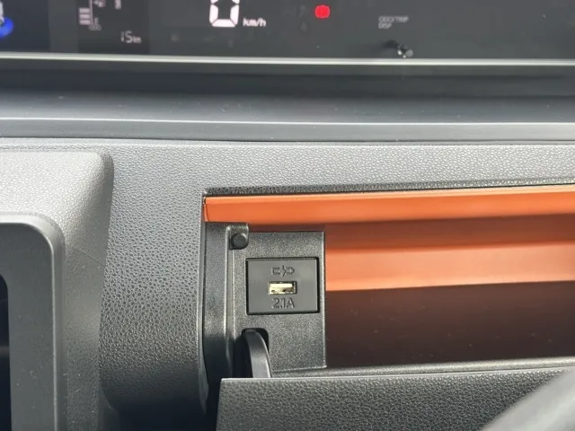 タント(ダイハツ)ファンクロス届出済未使用車 23