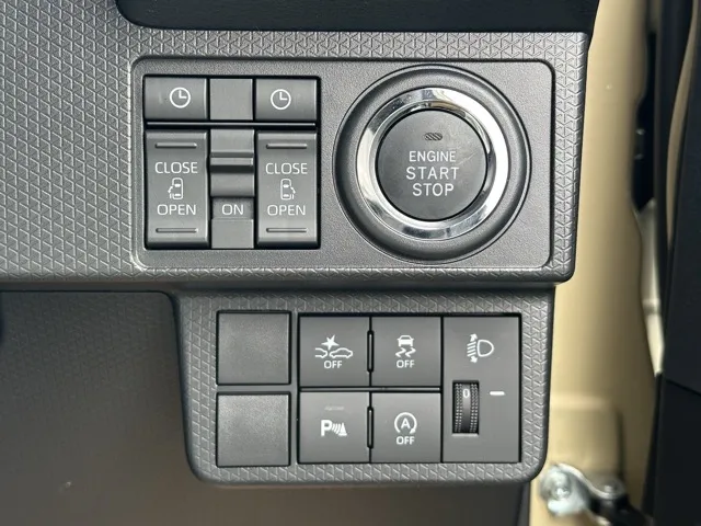 タント(ダイハツ)ファンクロス届出済未使用車 15