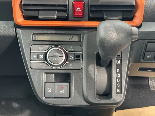 タント(ダイハツ)ファンクロス届出済未使用車 17