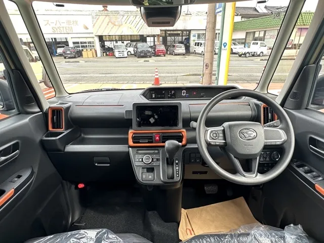 タント(ダイハツ)ファンクロス届出済未使用車 5