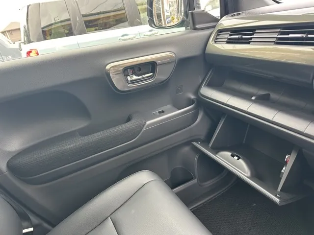 N-WGN(ホンダ)カスタムLターボ ホンダセンシング中古車 23