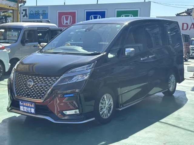 セレナ(ニッサン)オーテック中古車 1