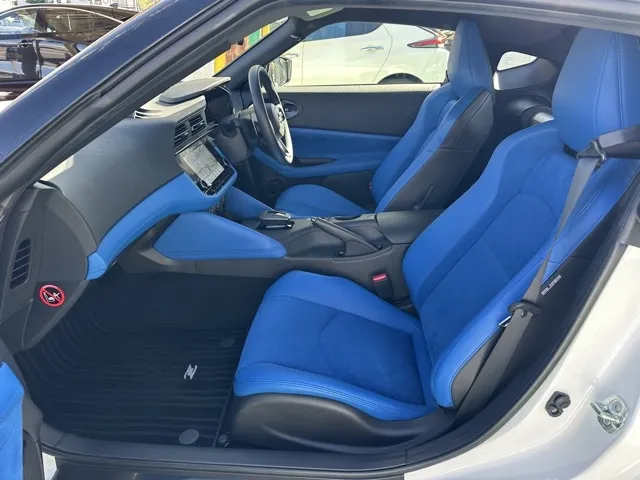 フェアレディZ(ニッサン)バージョンST AT中古車 3