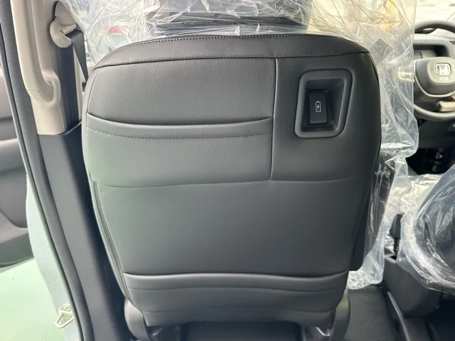 フリード(ホンダ)e：HEV エアー EX ６人乗登録済未使用車 10