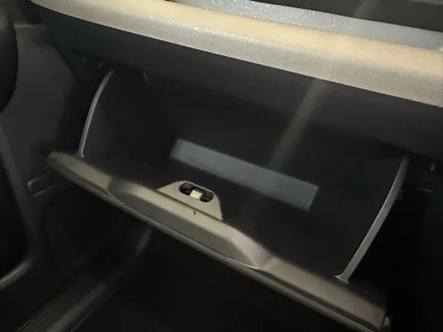 フリード(ホンダ)e：HEV エアー EX ６人乗登録済未使用車 21