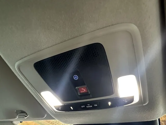 フリード(ホンダ)e：HEV エアー EX ６人乗登録済未使用車 22