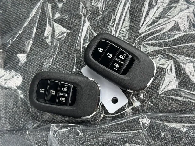 フリード(ホンダ)e：HEV エアー EX ６人乗登録済未使用車 23