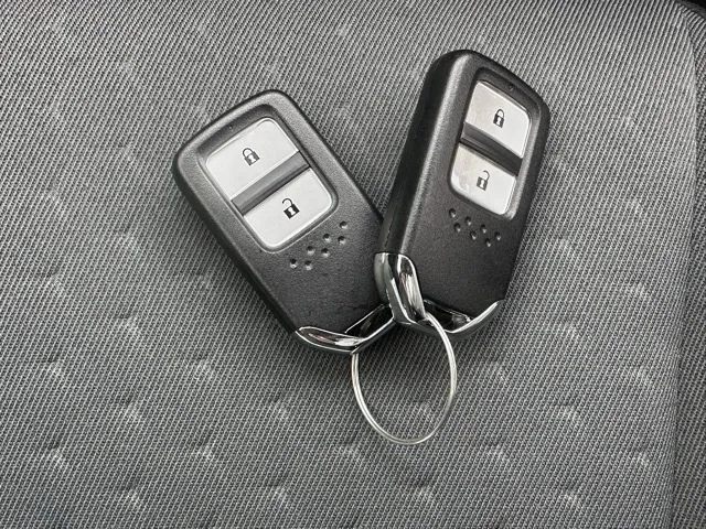 フィット(ホンダ)e：HEV ベーシック中古車 23