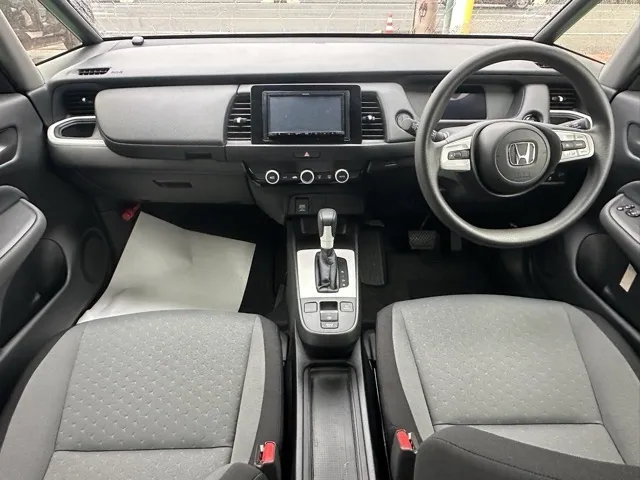 フィット(ホンダ)e：HEV ベーシック中古車 5