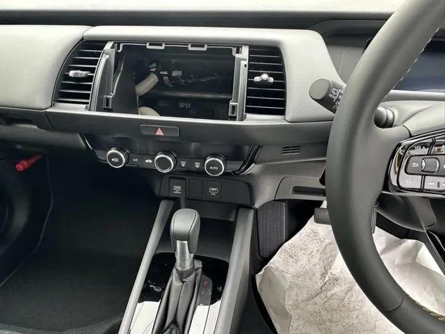 フィット(ホンダ)RS登録済未使用車 14