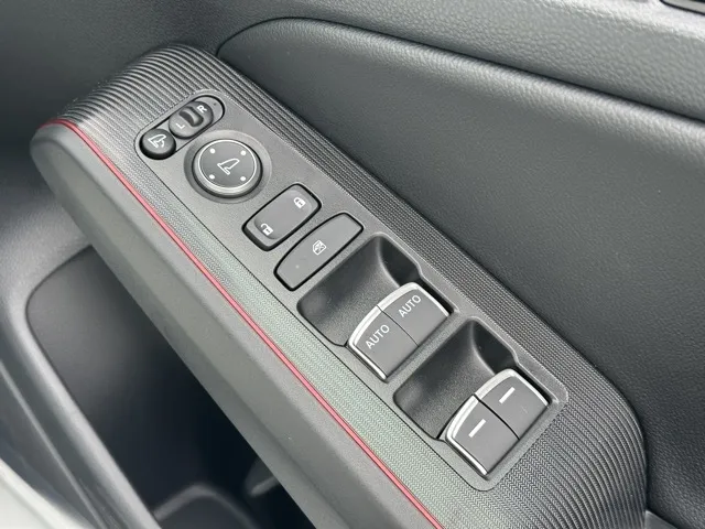 シビック(ホンダ)RS 6MT登録済未使用車 14