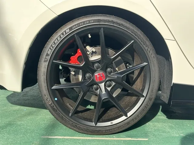 シビック(ホンダ)タイプR登録済未使用車 11