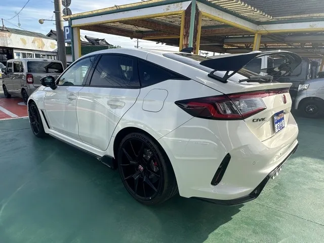 シビック(ホンダ)タイプR登録済未使用車 2