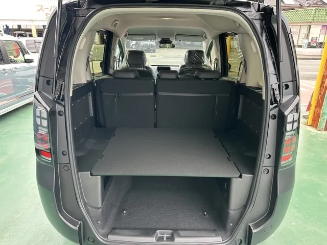 フリード(ホンダ)クロスター登録済未使用車 9