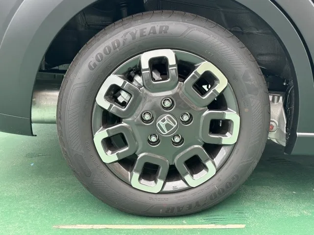 フリード(ホンダ)クロスター登録済未使用車 15