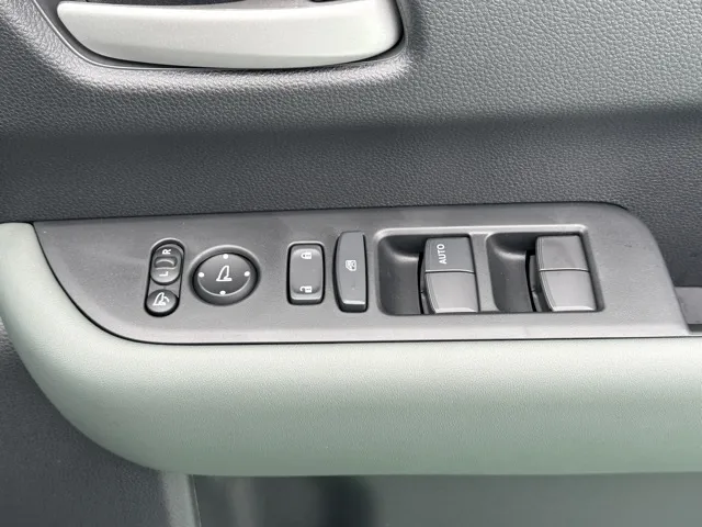 フリード(ホンダ)クロスター登録済未使用車 16