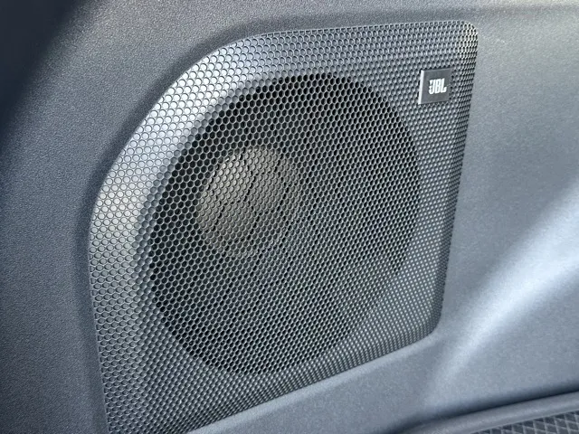 bZ4X(トヨタ)Z 4WD中古車 10