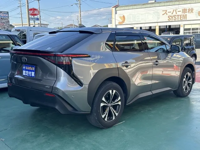 bZ4X(トヨタ)Z 4WD中古車 12