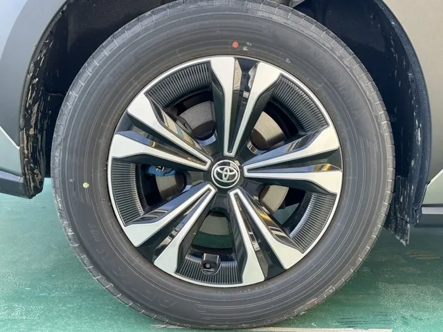 bZ4X(トヨタ)Z 4WD中古車 13