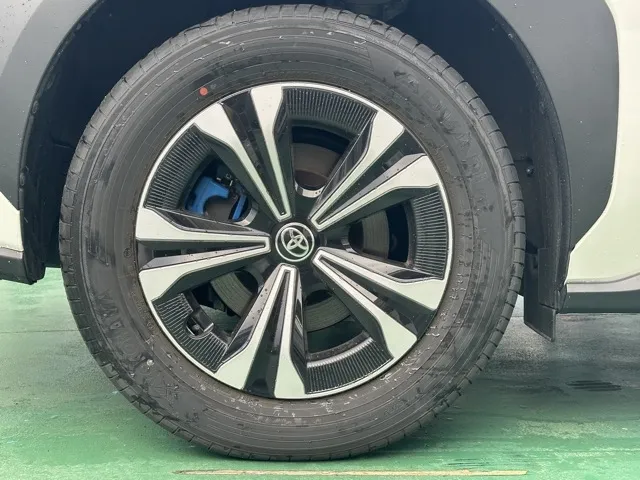 bZ4X(トヨタ)Z 4WD中古車 13