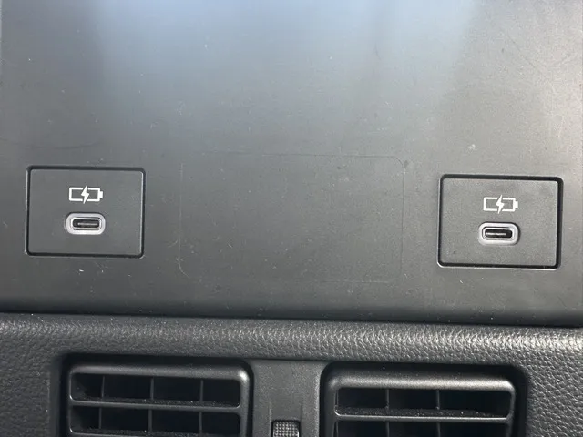 bZ4X(トヨタ)Z 4WD中古車 7