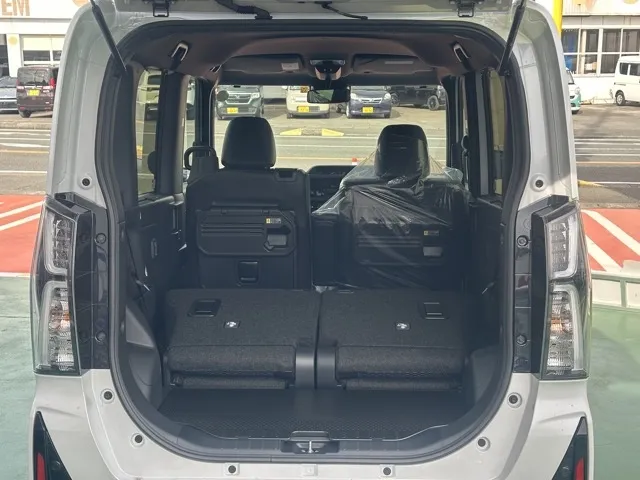 タント(ダイハツ)RS届出済未使用車 11