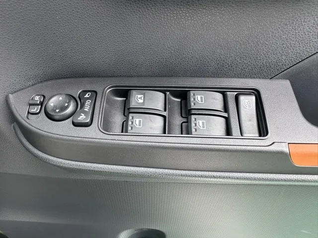 タント(ダイハツ)ファンクロス届出済未使用車 15