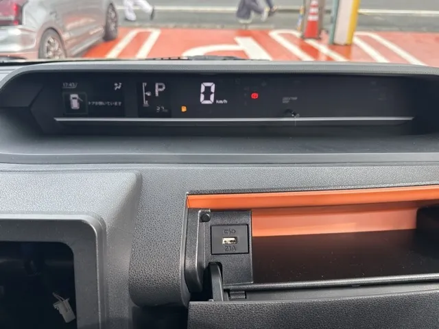 タント(ダイハツ)ファンクロス届出済未使用車 21