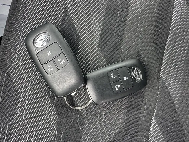 タント(ダイハツ)ファンクロス届出済未使用車 23