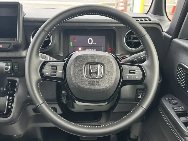 N-BOX(ホンダ)N-BOXカスタム コーディネートスタイル届出済未使用車 6