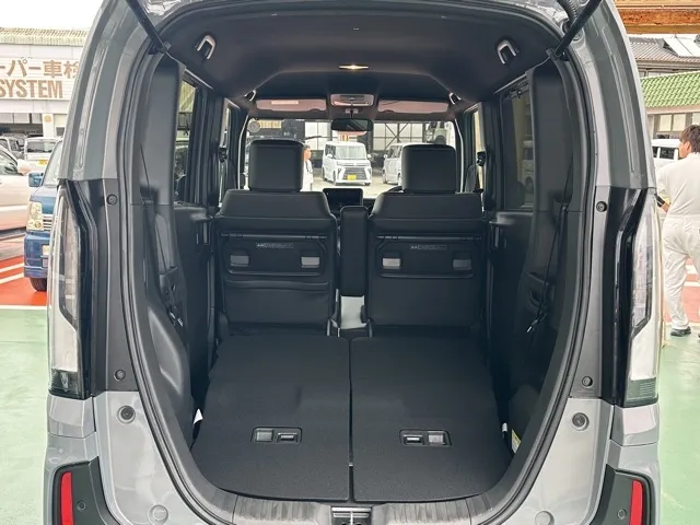 N-BOX(ホンダ)N-BOXカスタム コーディネートスタイル届出済未使用車 11