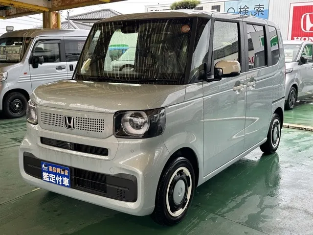 N-BOX(ホンダ)N-BOX ファッションスタイル コンフォートＰ届出済未使用車 1