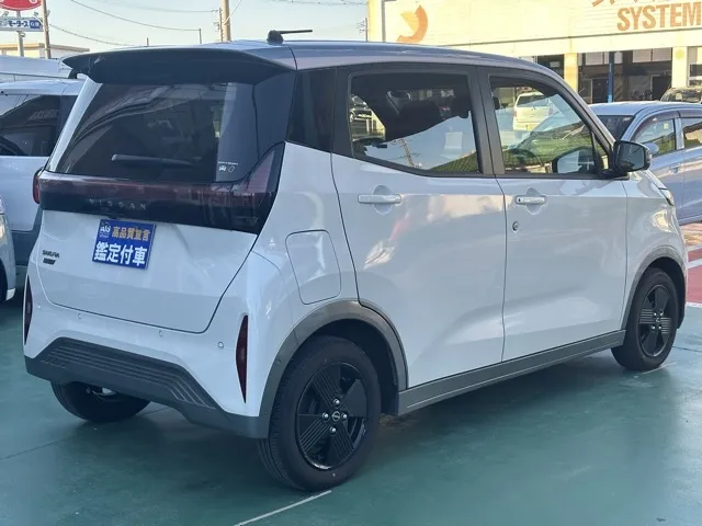 サクラ(ニッサン)X 90周年記念車中古車 10