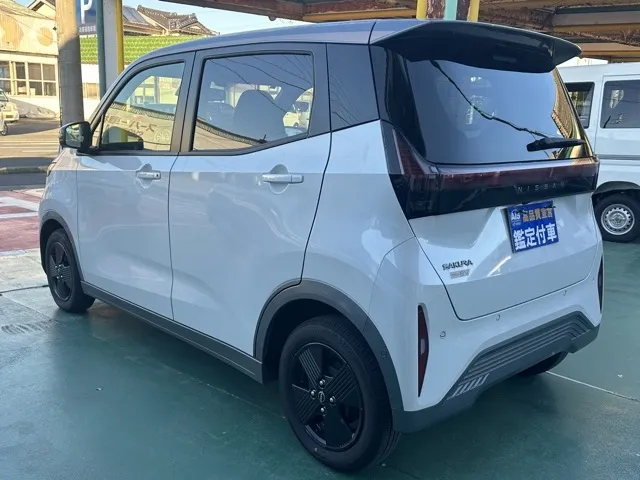 サクラ(ニッサン)X 90周年記念車中古車 2