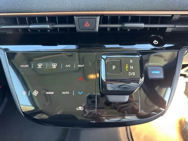 サクラ(ニッサン)Xディーラ-試乗車 21