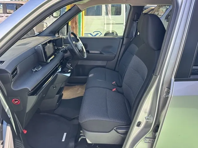 サクラ(ニッサン)Xディーラ-試乗車 3