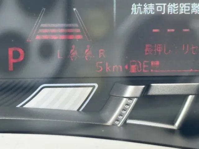 ワゴンRスマイル(スズキ)ハイブリッドX届出済未使用車 24