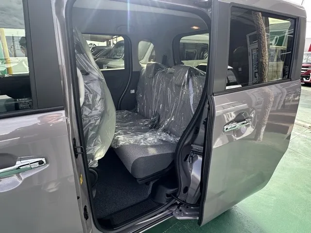 ワゴンＲスマイル(スズキ)ハイブリッドX 全方位ナビ届出済未使用車 4